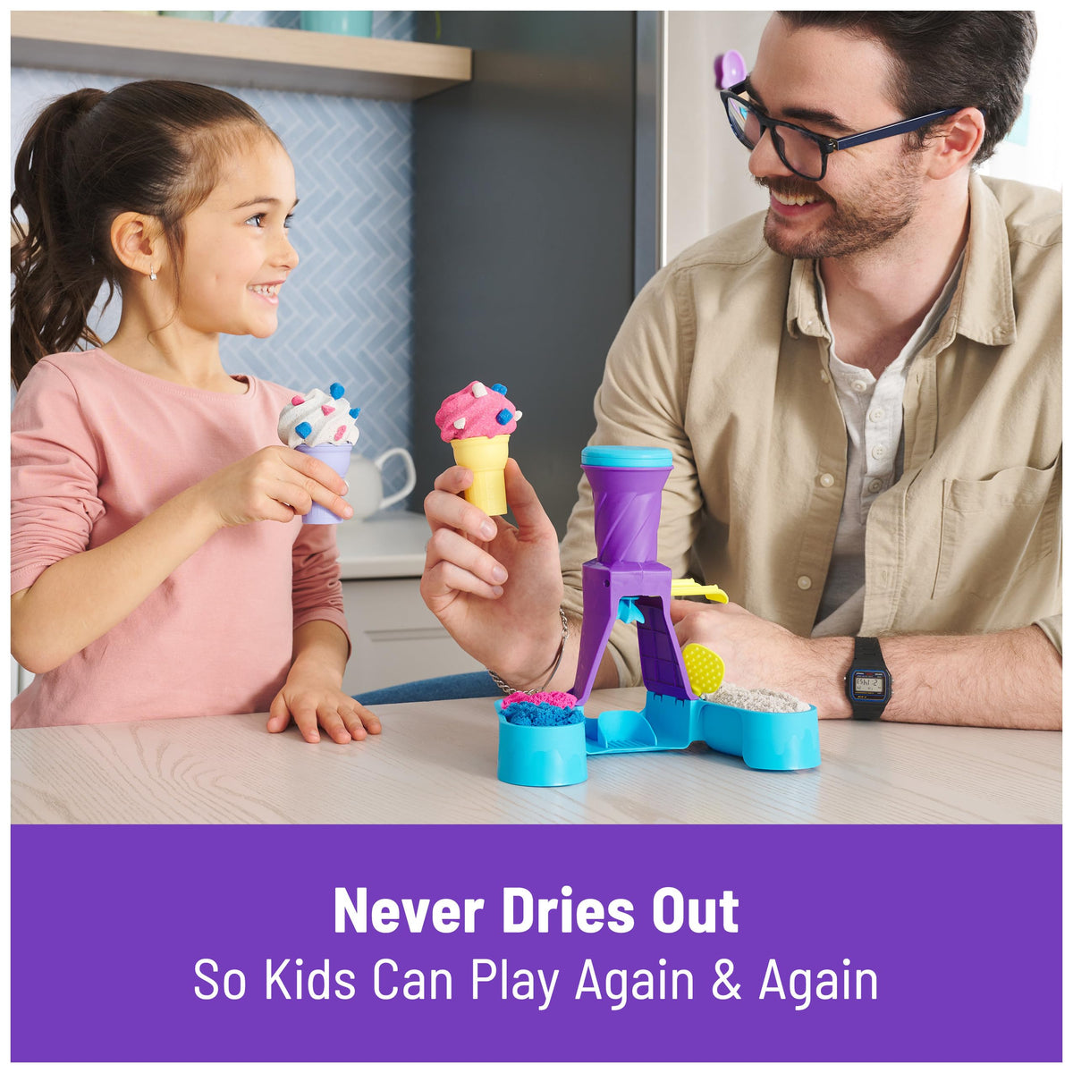 Swirl & Serve Kinetic Sand Station
